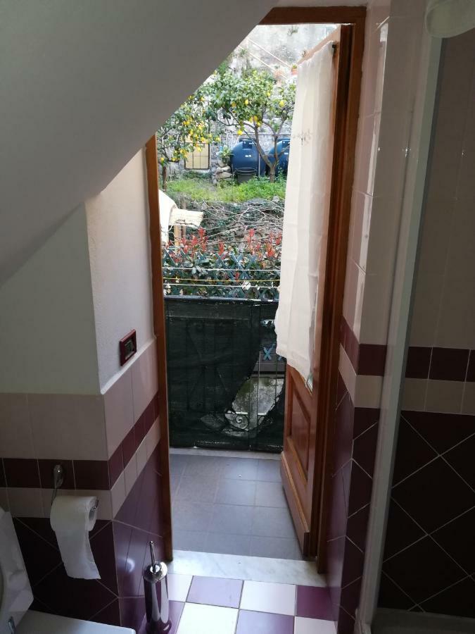 דירות מונטרוסו אל מארה Casa Del Carugio מראה חיצוני תמונה